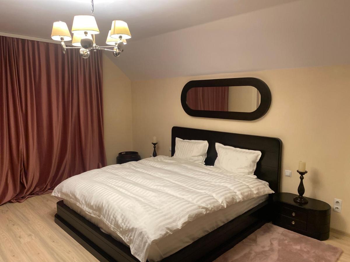 Janine Garden Hotel Brasov Luaran gambar