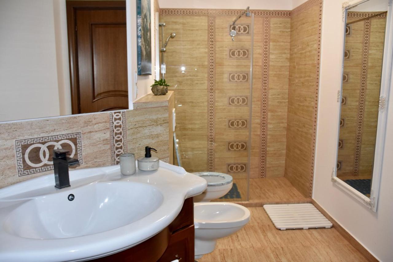 Janine Garden Hotel Brasov Luaran gambar