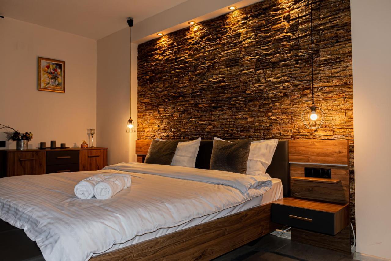 Janine Garden Hotel Brasov Luaran gambar
