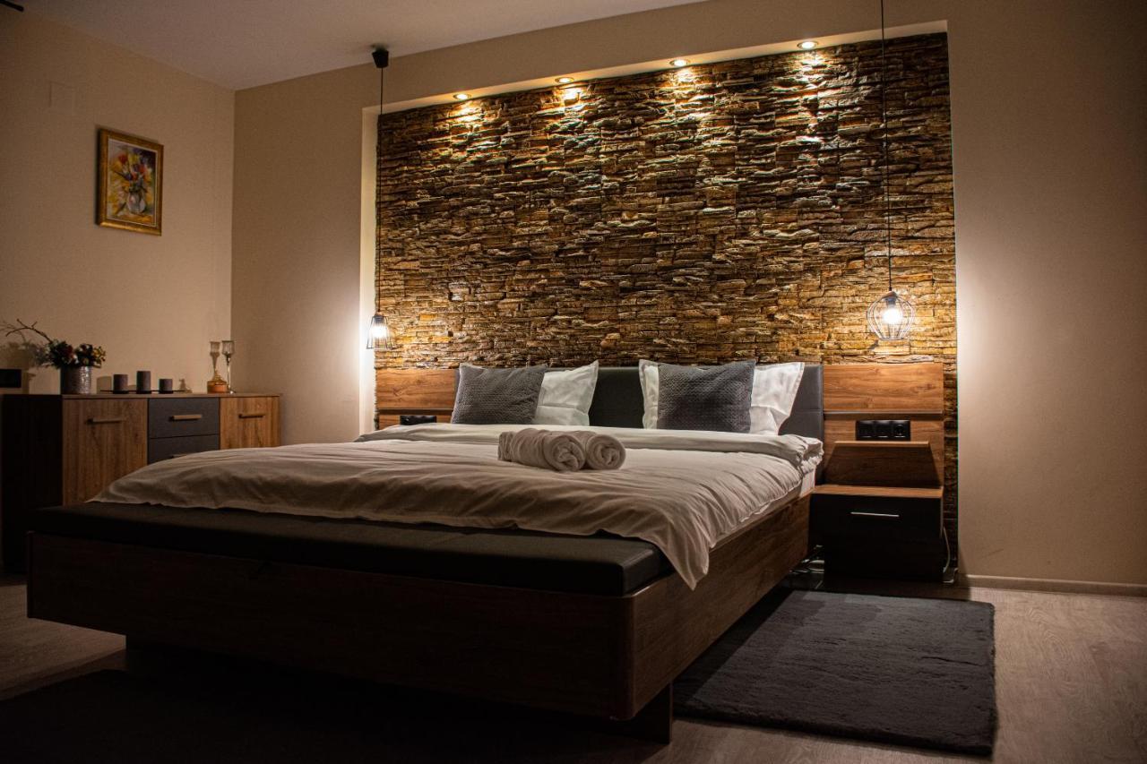 Janine Garden Hotel Brasov Luaran gambar