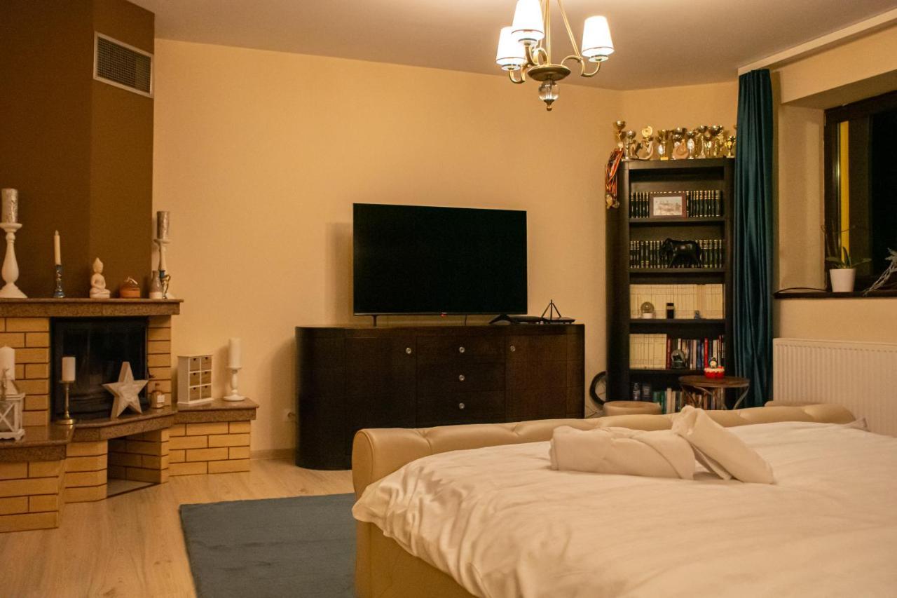 Janine Garden Hotel Brasov Luaran gambar
