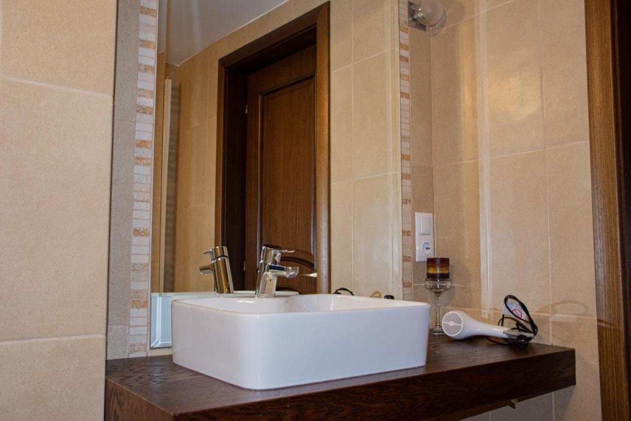 Janine Garden Hotel Brasov Luaran gambar
