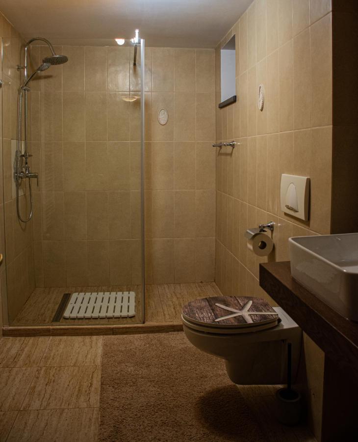 Janine Garden Hotel Brasov Luaran gambar