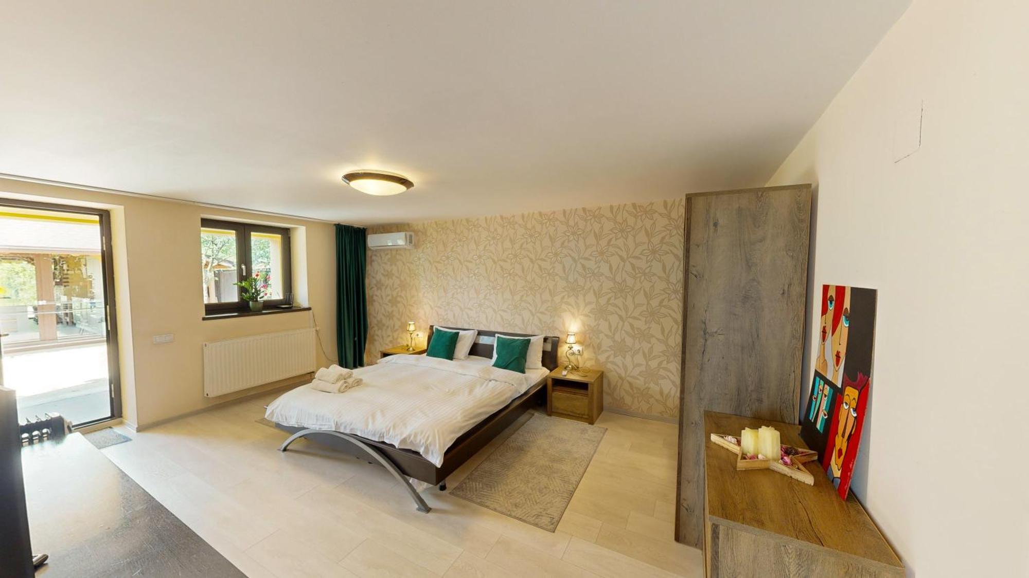 Janine Garden Hotel Brasov Luaran gambar
