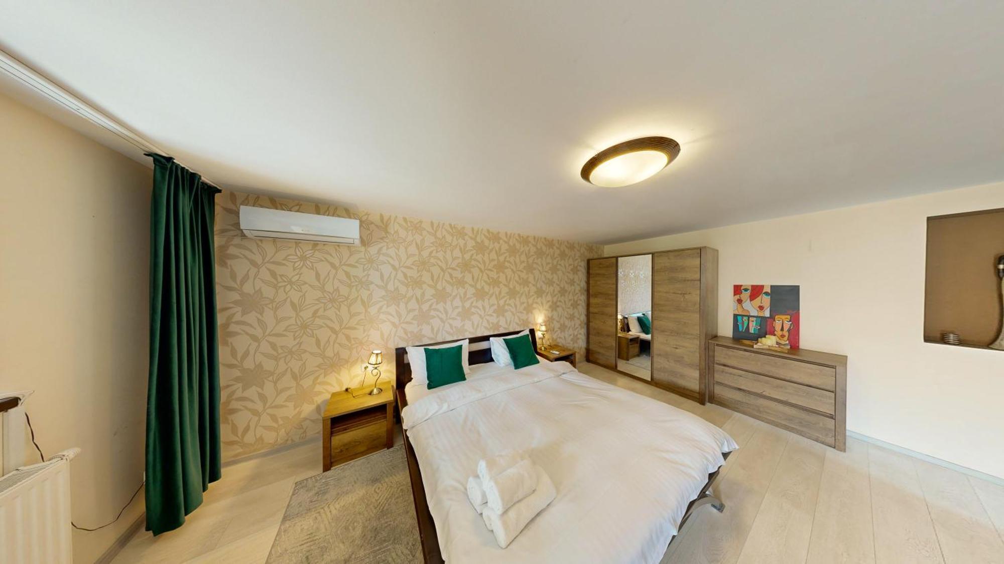 Janine Garden Hotel Brasov Luaran gambar