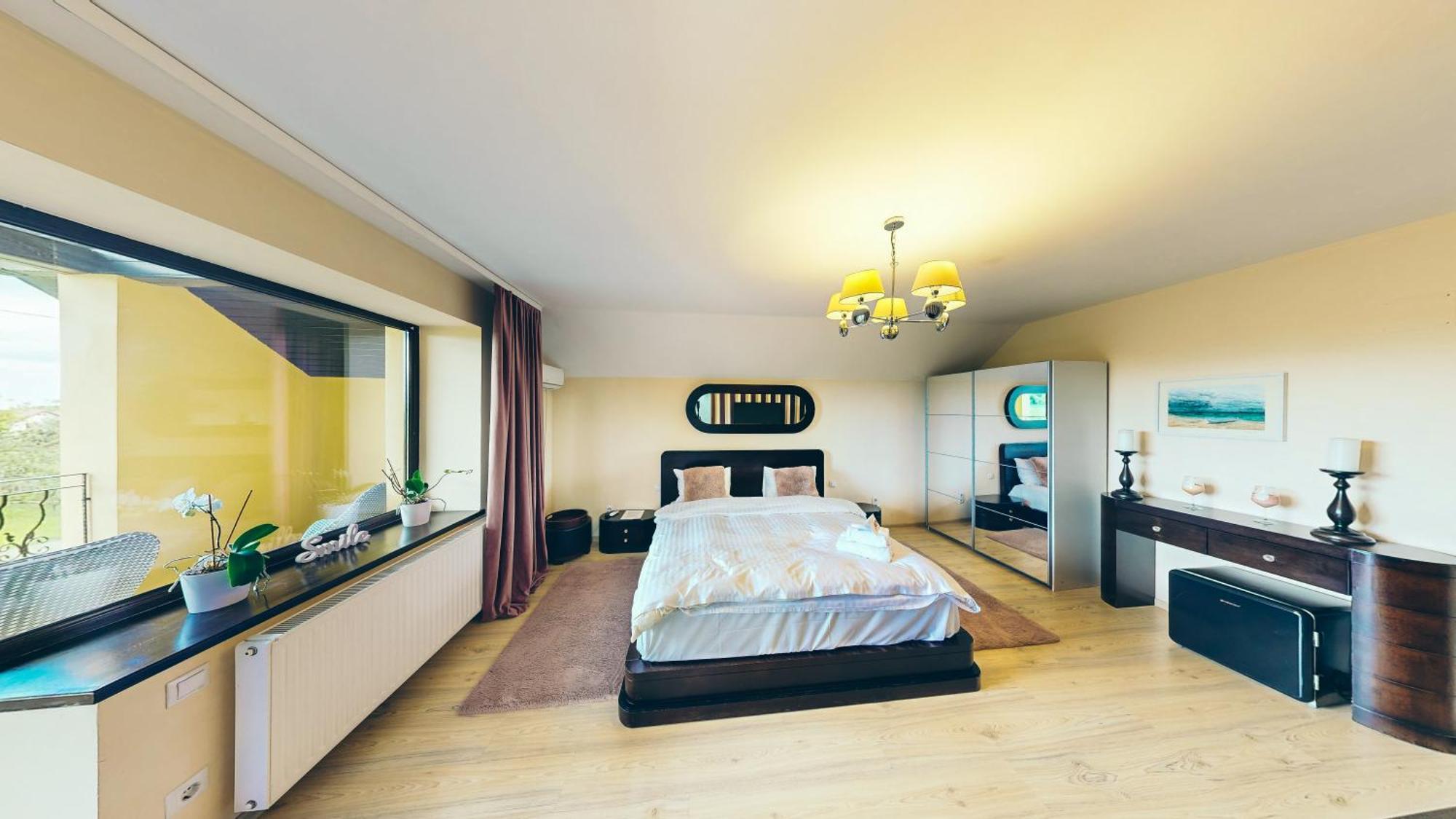 Janine Garden Hotel Brasov Luaran gambar